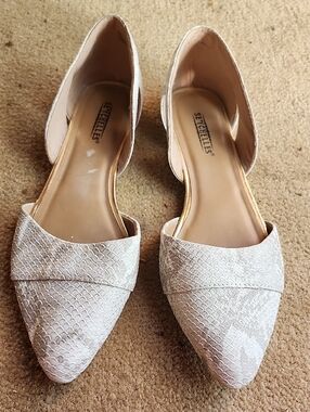 Seychelles White/Gray Textured D'Orsay Pointed Flats